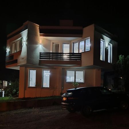 Villa Lea טוזלה מראה חיצוני תמונה